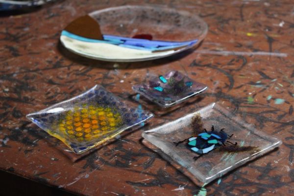 Glass Fusing Guide: What Is Fused Glass [+How To Fuse Glass]