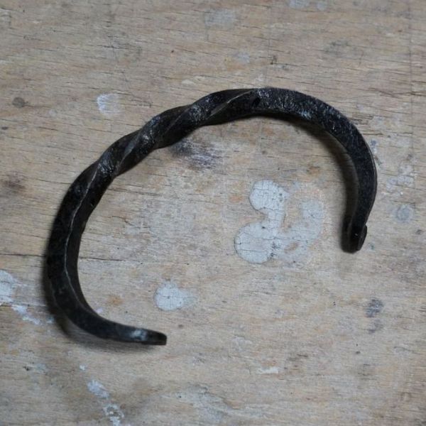 5 Blacksmithing Projects for Beginners to Learn | The Crucible