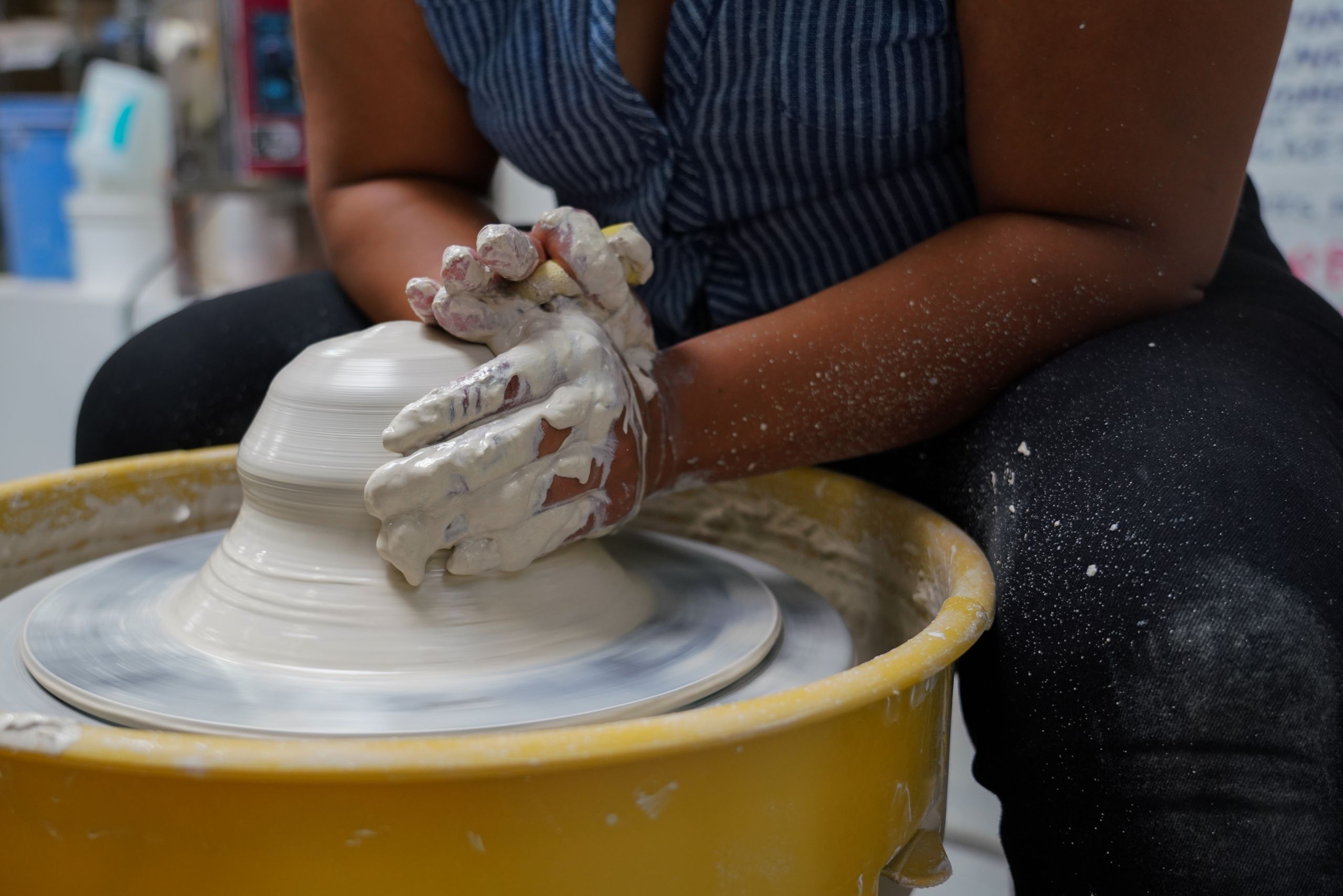 Mixing Clay Bodies in the Ceramic Studio - How to Mix Clay