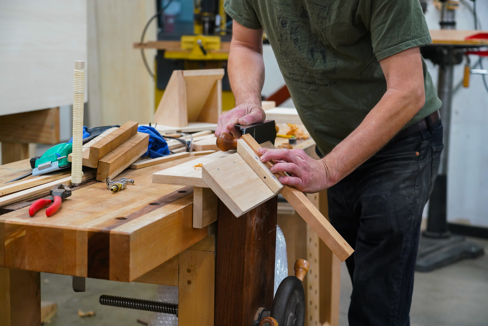 6 Must Have DEKO Tools For Woodworking DIY Beginners